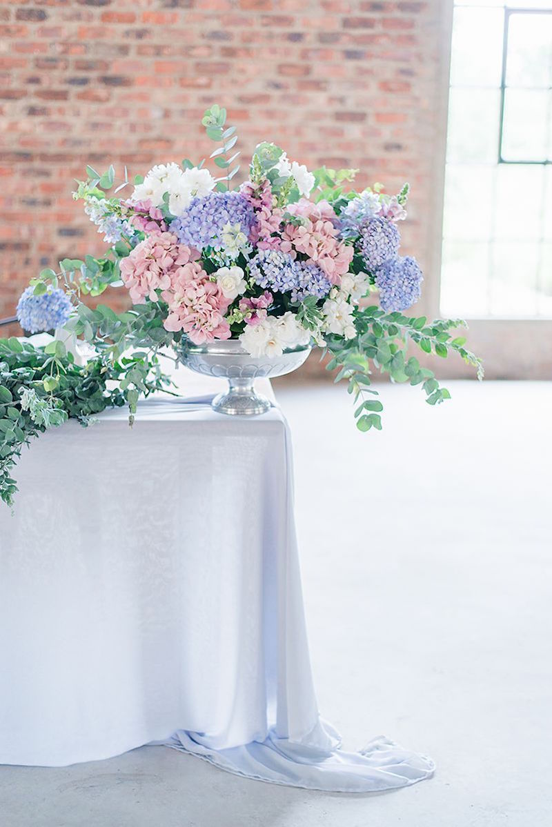 Pastel Hydrangea Wedding Centerpiece | Image: Marilize Coetzee