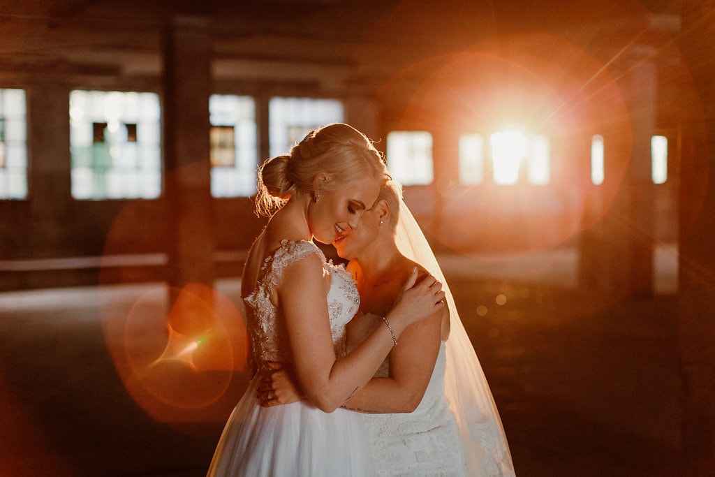 Golden Hour Bride and Bride | Image: Jenni Elizabeth